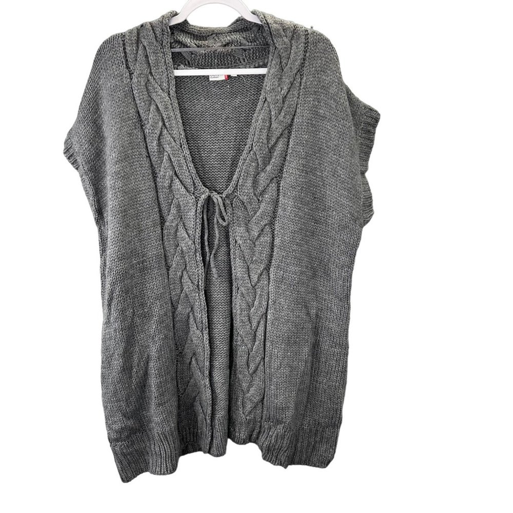 NKD Outfit Classic Cable Knit Cardigan Sweater 46 US L XL Gray Sleeveless NWOT